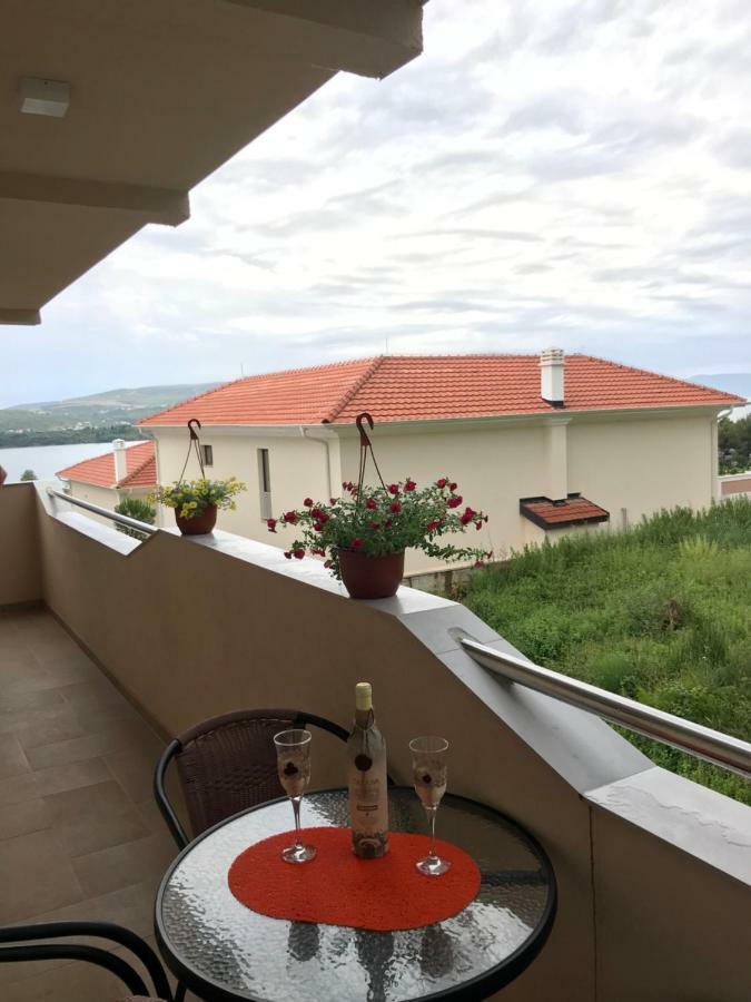 Id Apartments Tivat Zewnętrze zdjęcie