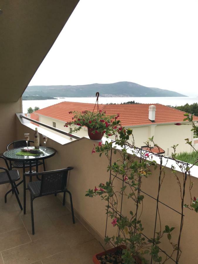 Id Apartments Tivat Zewnętrze zdjęcie